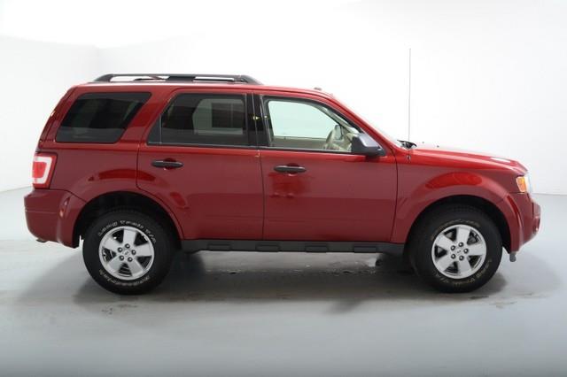 Ford Escape 2011 photo 4