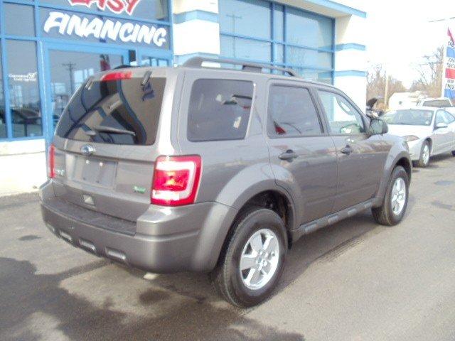 Ford Escape 2011 photo 1