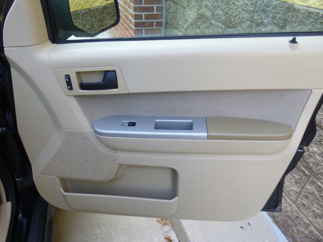 Ford Escape 2011 photo 44