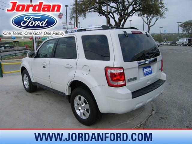 Ford Escape 2011 photo 2