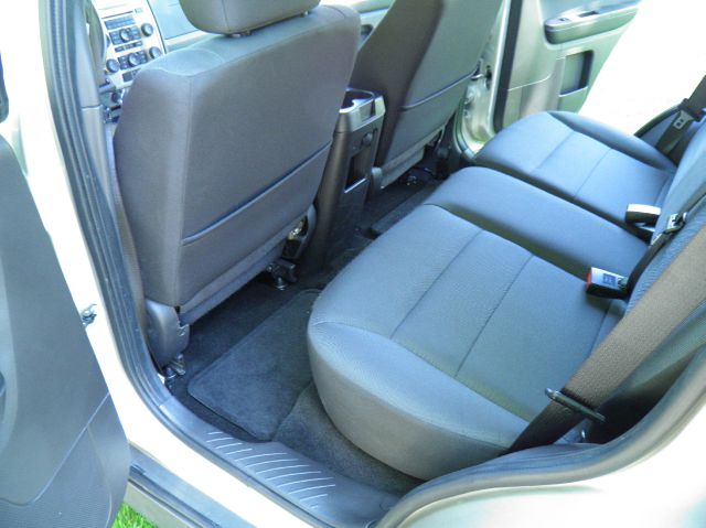 Ford Escape 2011 photo 16