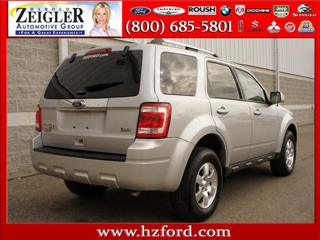 Ford Escape 2011 photo 1
