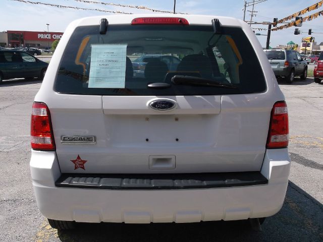 Ford Escape 2011 photo 1