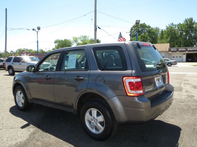 Ford Escape 2011 photo 18