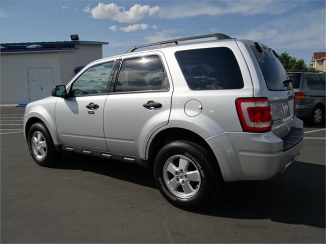 Ford Escape 2011 photo 3