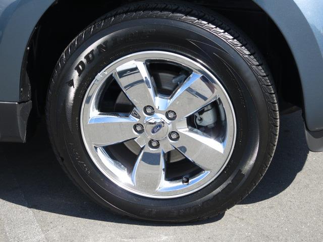 Ford Escape 2011 photo 3