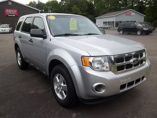 Ford Escape 2011 photo 2