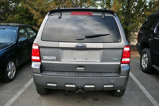 Ford Escape 2011 photo 2