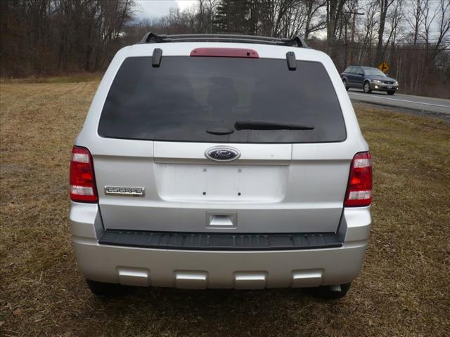 Ford Escape 2011 photo 3
