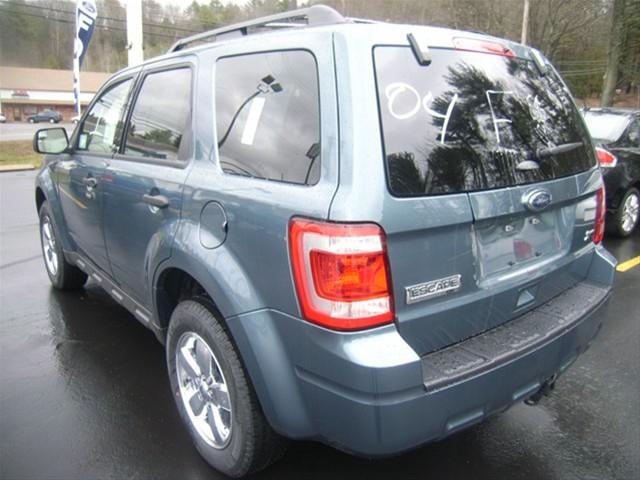 Ford Escape ESi Sport Utility