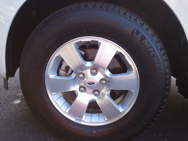 Ford Escape SLT 25 SUV