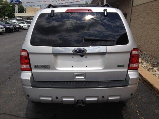 Ford Escape 2011 photo 3