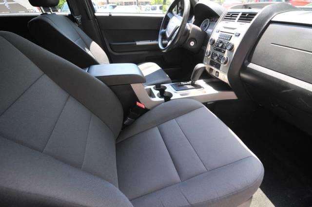 Ford Escape 2011 photo 12