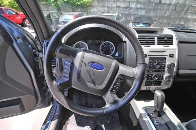 Ford Escape 2011 photo 9