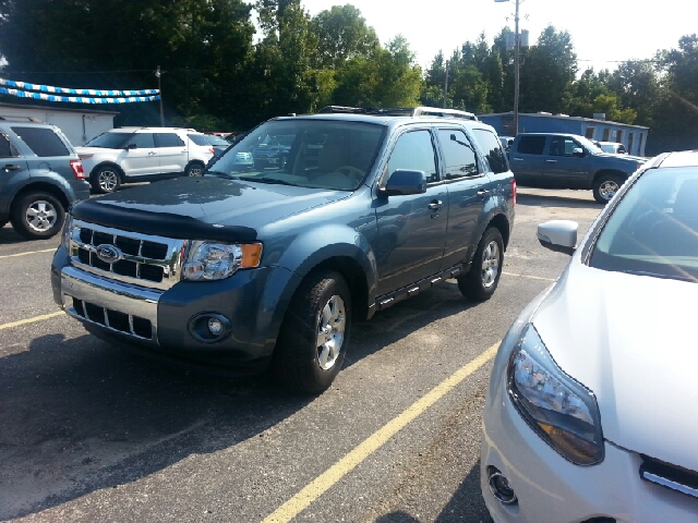 Ford Escape 2011 photo 2