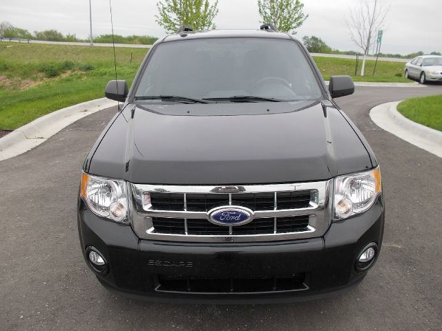 Ford Escape 2011 photo 2