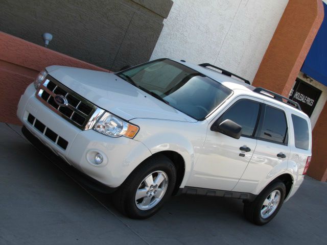 Ford Escape 31 FOOT SUV