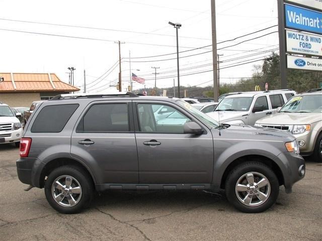 Ford Escape 2011 photo 2