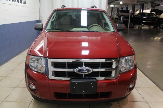 Ford Escape 2012 photo 2