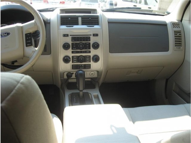 Ford Escape 2012 photo 5