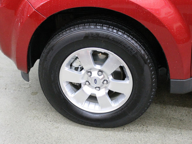 Ford Escape 2012 photo 2