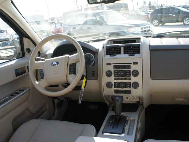 Ford Escape 2012 photo 4