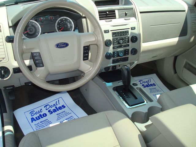Ford Escape 2012 photo 10