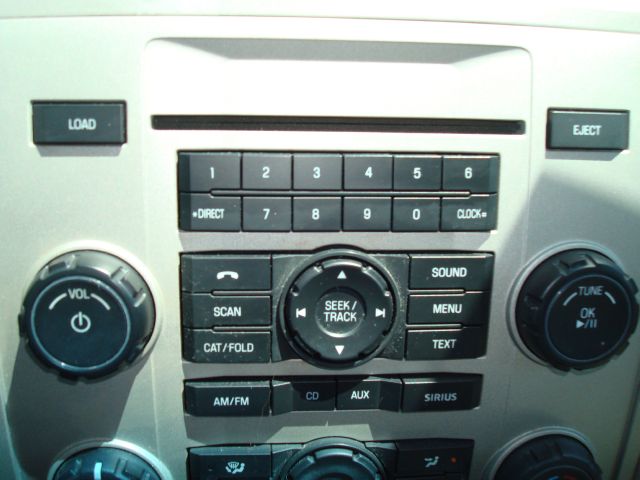 Ford Escape 2012 photo 14