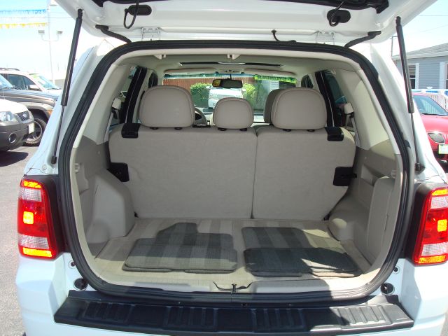Ford Escape 2012 photo 19
