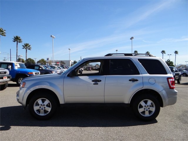 Ford Escape 2012 photo 2