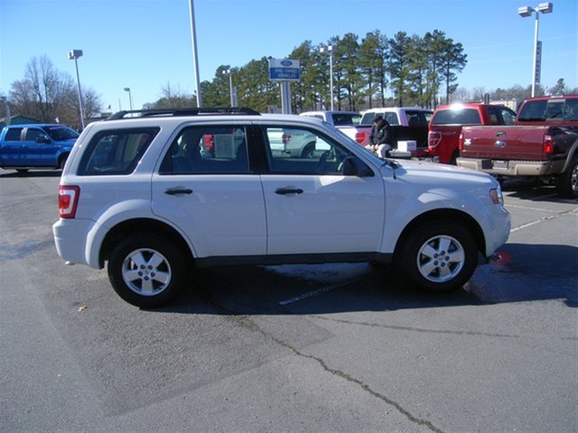 Ford Escape 2012 photo 4