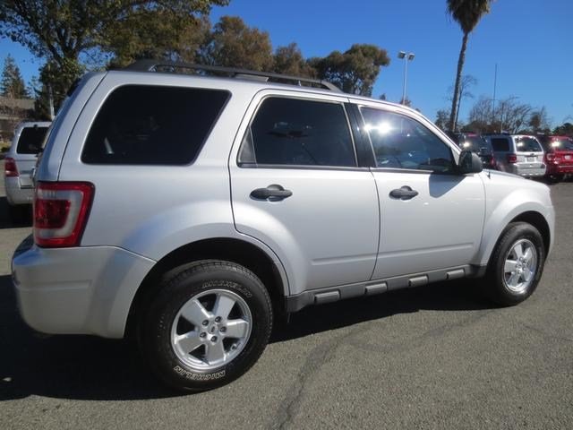 Ford Escape 2012 photo 2