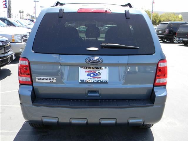 Ford Escape 2012 photo 2