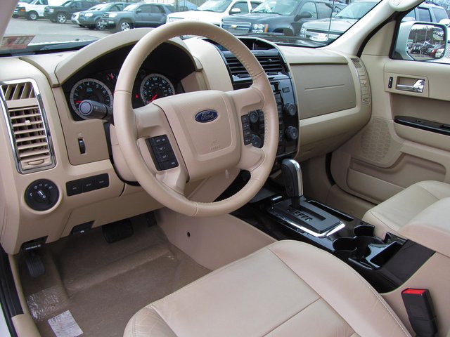 Ford Escape 2012 photo 4