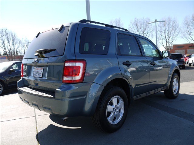 Ford Escape 2012 photo 3