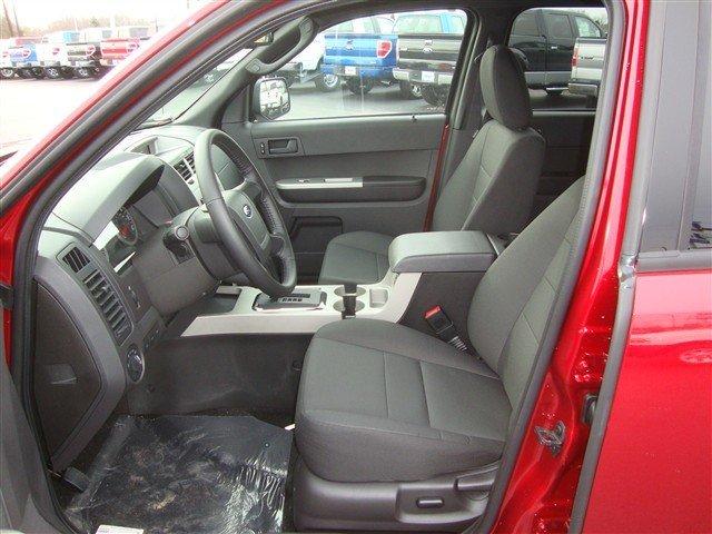 Ford Escape ESi Sport Utility