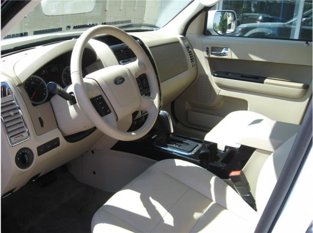 Ford Escape 2012 photo 4