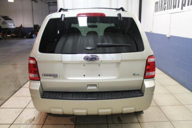 Ford Escape 2012 photo 4