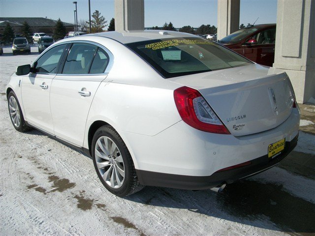 Ford Escape 2012 photo 4