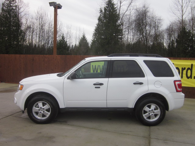 Ford Escape 2012 photo 2