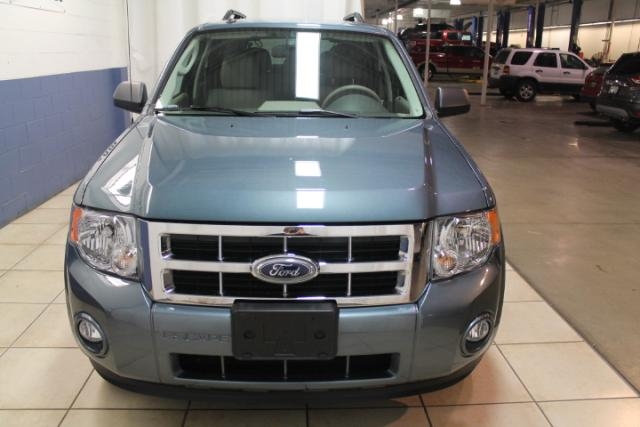 Ford Escape 2012 photo 2