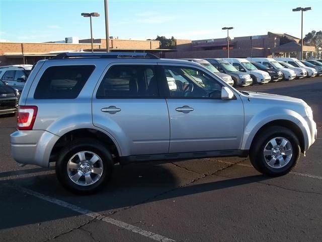 Ford Escape 2012 photo 2