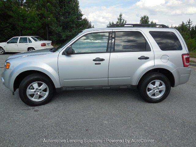 Ford Escape 2012 photo 2