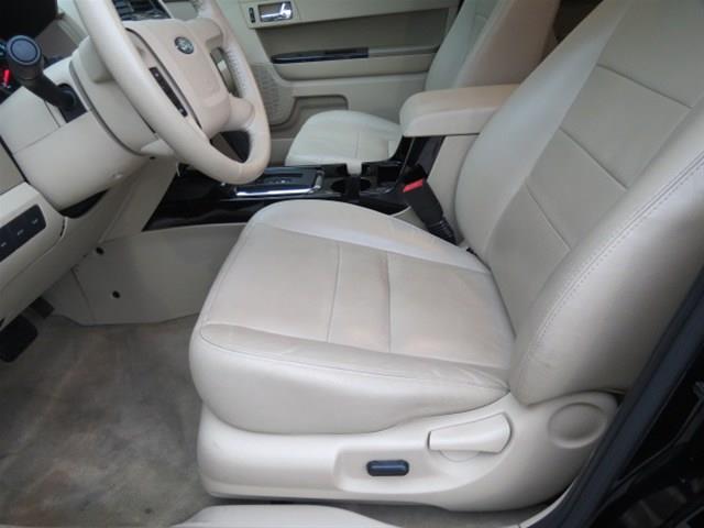 Ford Escape 2012 photo 26