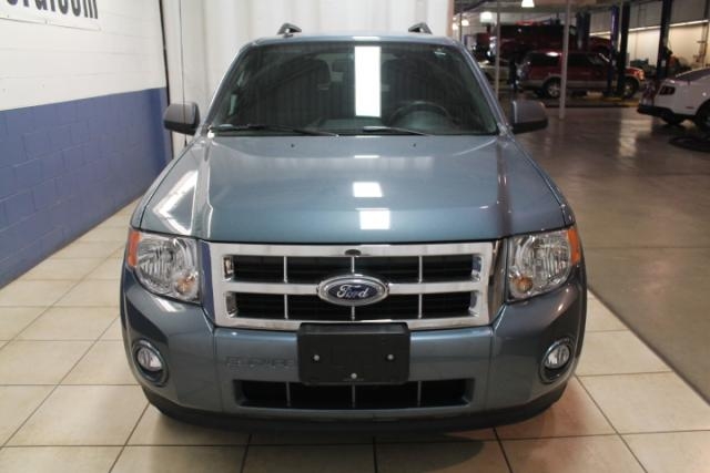 Ford Escape 2012 photo 2