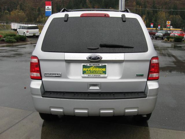Ford Escape 2012 photo 2