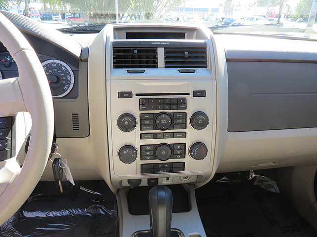 Ford Escape 2012 photo 4
