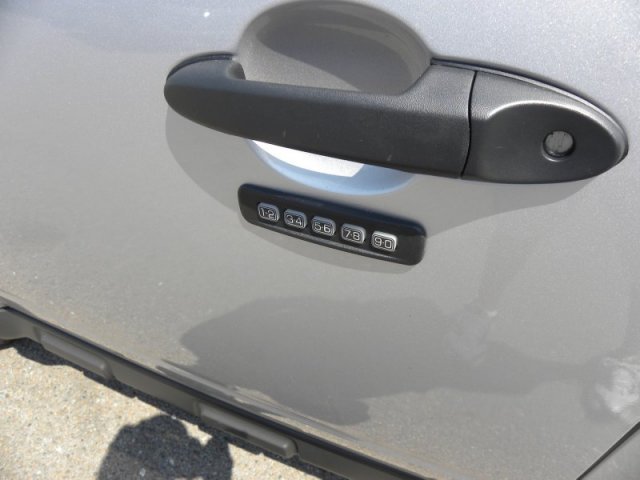 Ford Escape 2012 photo 2