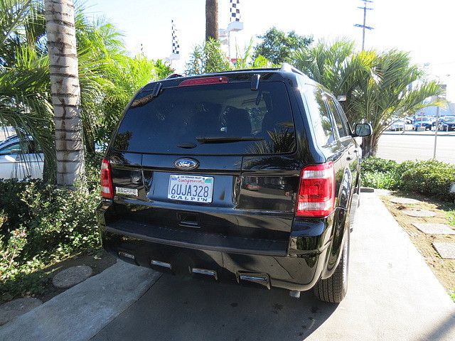 Ford Escape 2012 photo 2