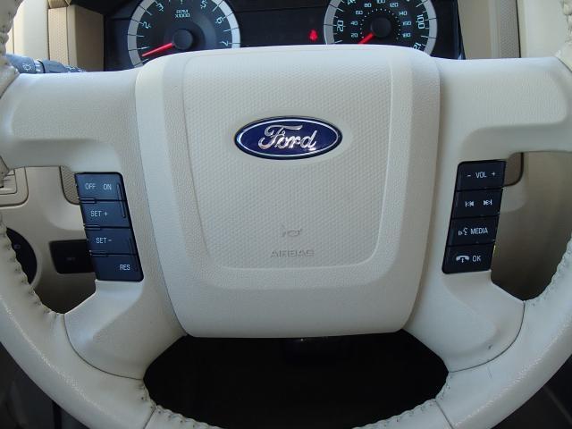 Ford Escape 2012 photo 8